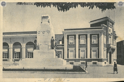 Terni - Monumento ai Caduti