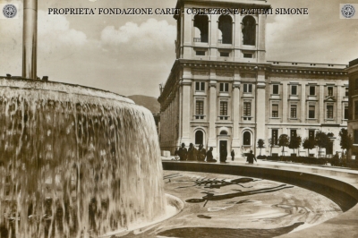 Terni - Dettaglio della Fontana e Palazzo del Governo 