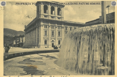 Terni - Fontana in Piazza Tacito e Palazzo del Governo 