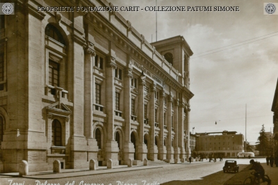 Terni - Palazzo del Governo e Piazza Tacito 