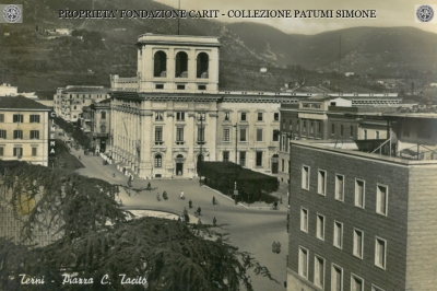 Terni - Piazza C. Tacito 