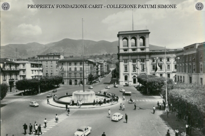 Terni - Piazza Tacito - Fontana 