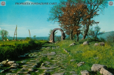 Carsulae - Arco di San Damiano e Via Flaminia