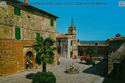 Castel Todino - Piazza Garibaldi