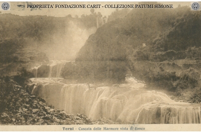 Terni - Cascata delle Marmore (vista di fianco)