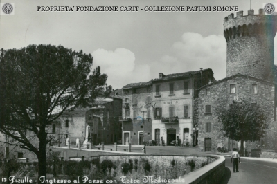 Ficulle - Ingresso al Paese con Torre Medioevale