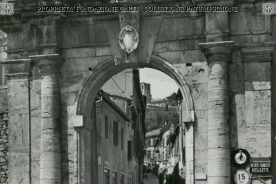 Amelia - Porta Romana e Corso